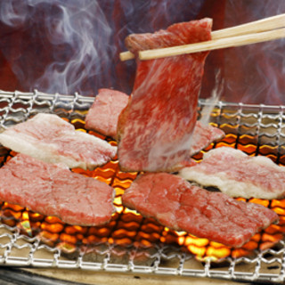 Enjoy the highest grade "A5" Matsusaka beef in Yakiniku (Grilled meat)! !