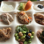 もぐもぐ - 朝食ブッフェ
      女子の好きな野菜メニューが
      たくさん！