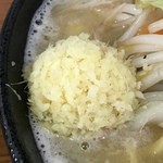 麺や 葉月 - 薬味の生姜ボール