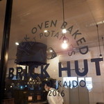 BRICK HUT - 店舗外観