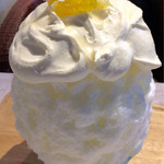 ブン ブン ブラウ カフェ ウィズ ビーハイヴ - 