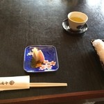 千世倭樓 潮の音 - 水割りの前に、かまぼこ