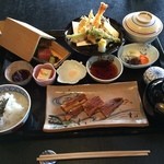 千世倭樓 潮の音 - ご膳全体