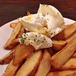 FURIO - サワークリームのオリエンタルポテト。