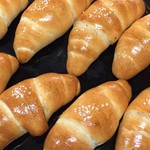 ボンジュール・ボン - 人気爆発！人気№2の塩ロール。