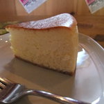 アンティーミー バーガー - 濃厚チーズケーキ