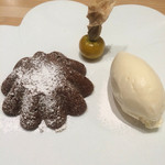 トラットリア フラテッリ ガッルーラ - 愛知牧場のバニラとチョコフォンデュ！