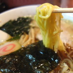 Hiyakuban - 麺。普通ですけれど、悪くないです。