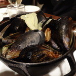 ガンヴィーノ - ムール貝白ワイン蒸し