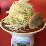 蒙麺 火の豚 - 2度目訪問時火の頂ラーメン大ヤサイマシマシアブラ