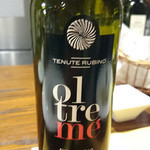 メニューには載っていない「oltre me」のワイン