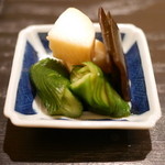虎白 - 「香の物」昆布、胡瓜、山芋　2016年1月
