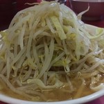 ラーメン二郎 - ２０１６年４月1日(金曜)少なめ６５０円ニンニク抜きヤサイコール