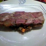 DAVIS - 前菜②：牛ホホと牛スジのゼリー寄せ