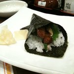 きむら庵 - 肉手巻き寿司　1コ550円