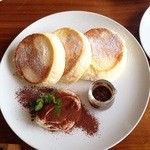 ヨーキーズブランチ - マスカルポーネ＆エスプレッソのパンケーキ