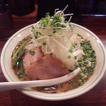 ぶぃスリー - マー油＋ネギ