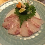 漁火 - クエ刺身
      結構分厚く切ってくれました❗️