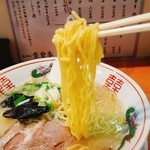 らーめん紫雲亭 - 2016/4  西山製麺の中細縮れ麺