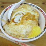 天天利美食坊 - 滷肉飯加蛋35元。