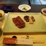 小石澤 - オーストビーフヒレランチ。