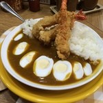 日替りカレー エビフライカレー、880円