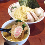 オールド スクール 中華そば ミヤ デ ラ ソウル - 特製背油つけソバ（大）360ｇ￥1080沈んでいる具材をサルベージュ