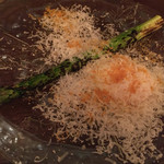 il tram - アスパラガスと半熟卵とペコリーノロマーノ