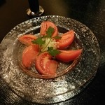 エスカーレ - トマト