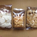 ご縁 まんかい屋 五泉店 - クリームせん・にこやか・サラダうす焼（各１０８円）