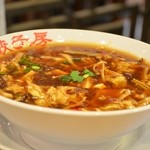 紅虎餃子房 - 酸辣湯麺
