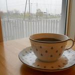 カフェ 茶華 - フルーツケーキとマスターセレクトの「フルーツケーキにあうモカのいい豆」