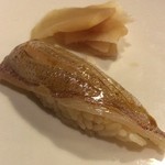 うを徳 - 小鯛 昆布〆（握り）