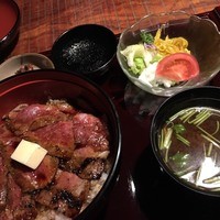 赤坂 津つ井 総本店 - ビフテキ丼