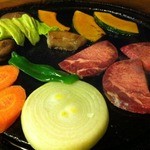 Nikudouraku Sakai - 牛タンの焼き肉
