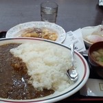 キーマダブルに温玉