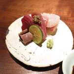 月よみ庵 - 向付　桜鯛と鰹の造り