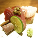 向付　桜鯛と鰹の造り