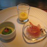 嘉門 - 前菜：冷製ｺｰﾝｽｰﾌﾟ・豆豆腐・お刺身