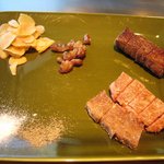 嘉門 - サーロイン＆ヒレを分けて盛ってもらいました。