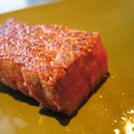 嘉門 - ヒレ。サーロインよりもさっぱりで食べやすい。