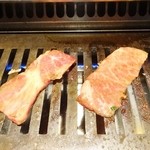 焼肉おもてなし - 上カルビ