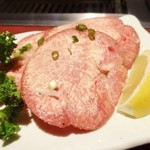 焼肉おもてなし - 上タン塩