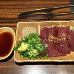 万両 - 塩レバー炙り焼き 580円(税抜)×2