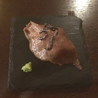 鉄板焼 grow 六本木店 - コースの牛寿司 (普通