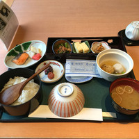紀尾井 なだ万 - 