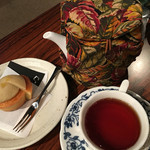 トゥルネラパージュ - ダージリン セカンドフラッシュ & 巌邑堂製スィーツ