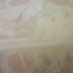 にぼしまじん - 麺リフト！
      湯気で曇ってしまった(^o^;)