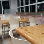 にぼしまじん - フードコートなので広大な客席(゜ロ゜)