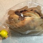ハーベストの丘 手作りパン工房 - うずまきあんパン 370円(税込)